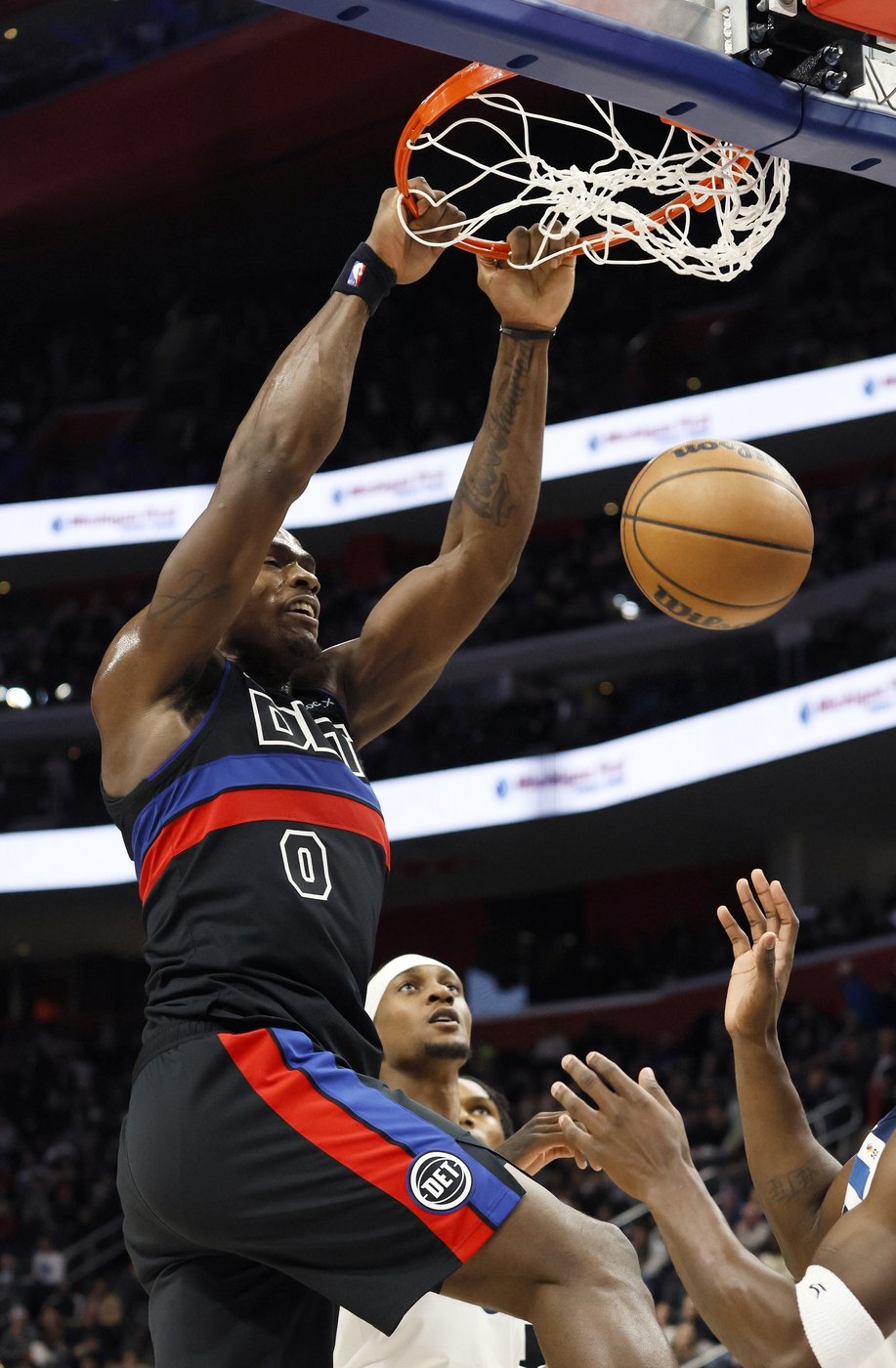 Cunningham scores a season-high 40 and Pistons win 3rd straight, 119-105 over Timberwolves | iNFOnews.ca
