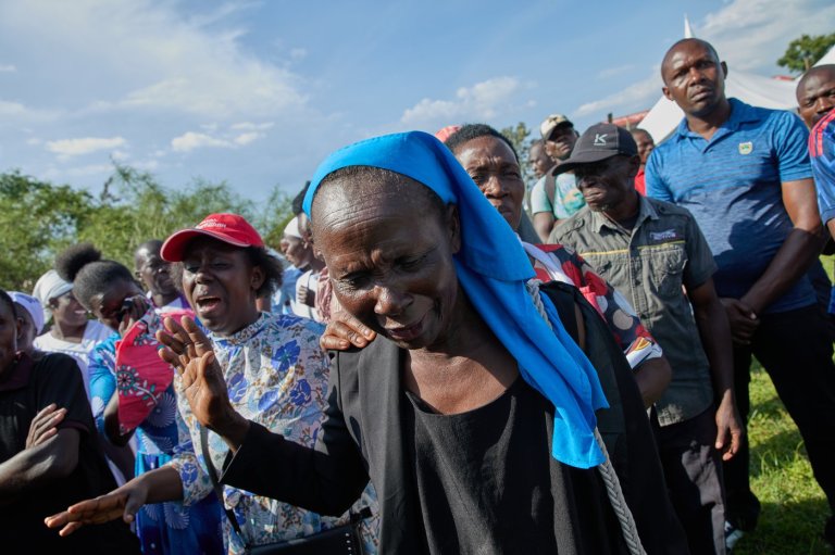 Professional mourners mix tribal tradition with Kenya’s widespread Christianity | iNFOnews.ca
