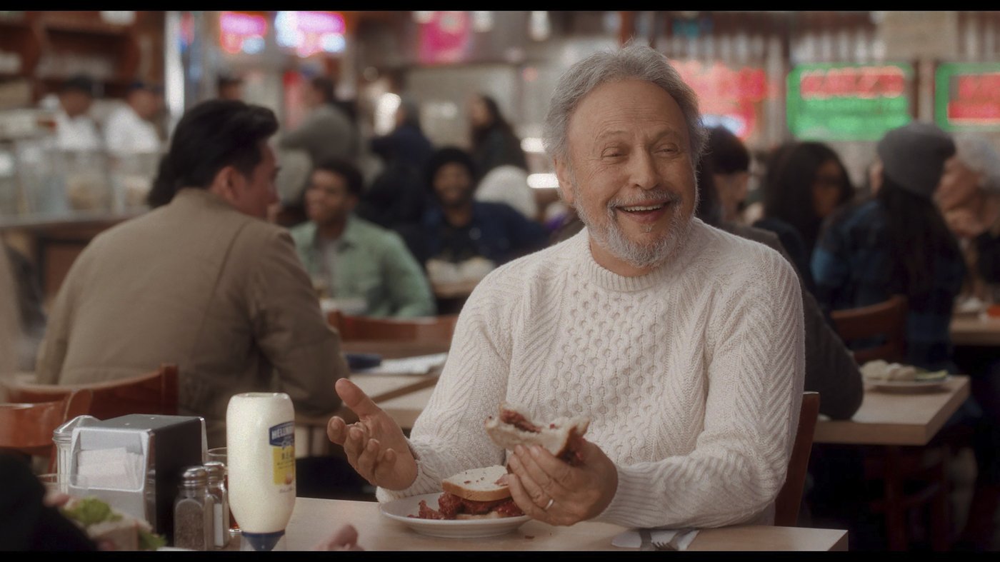 Aliens, sloths and silliness: Super Bowl ads offer laughs, celebs and surprises to win over viewers | iNFOnews.ca Aliens, sloths and silliness: Super Bowl ads offer laughs, celebs and surprises to win over viewers | iNFOnews.ca