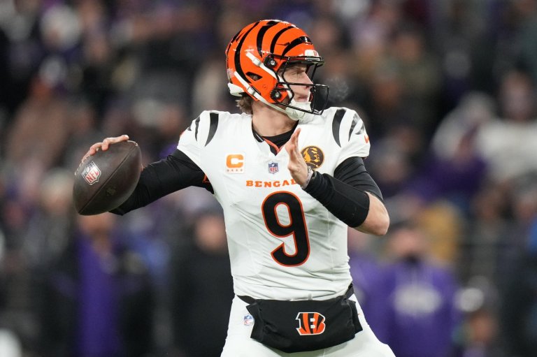 Bengals win in Burrow's return, taking advantage of 5 Baltimore turnovers in a 32-14 victory | iNFOnews.ca