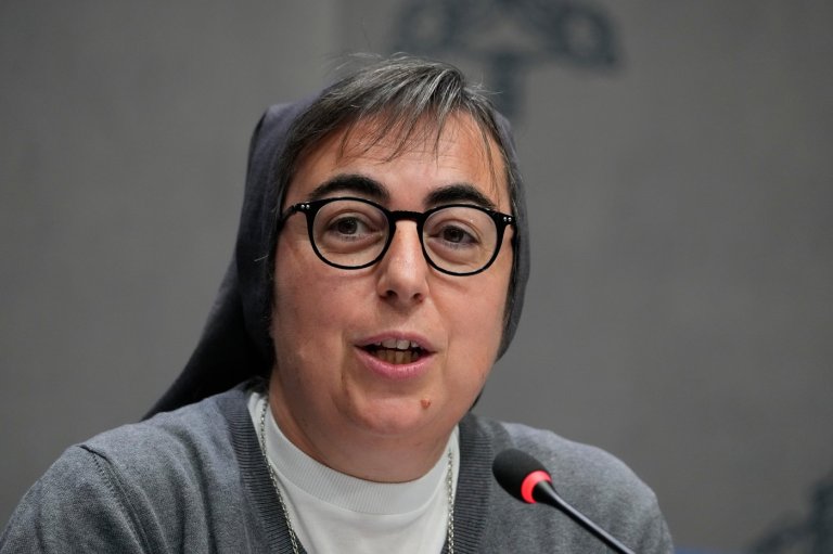 Pope promotes Italian nun to top migrant role in his first major appointment of a woman to Holy See | iNFOnews.ca