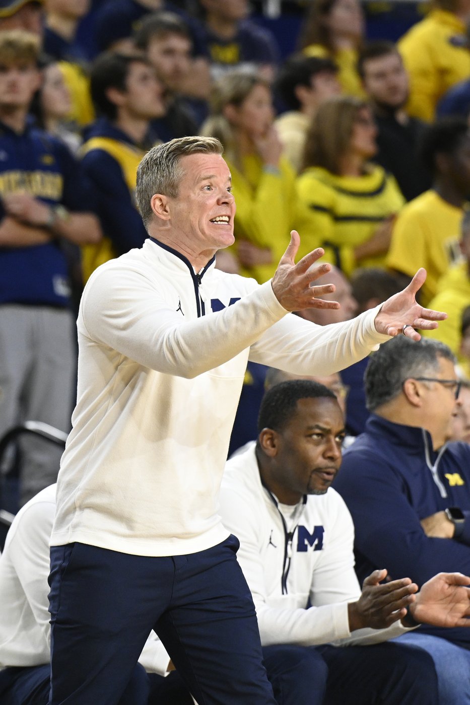 Michigan rolls to 112-64 victory over Western Kentucky | iNFOnews.ca