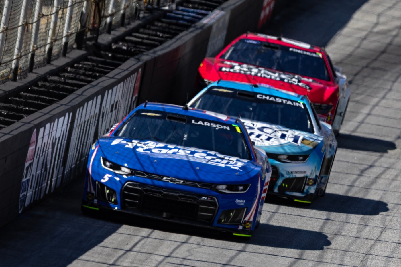 Kyle Larson returns to Kansas hoping to end a 32-race drought at a place where he's won three times | iNFOnews.ca Kyle Larson returns to Kansas hoping to end a 32-race drought at a place where he's won three times | iNFOnews.ca
