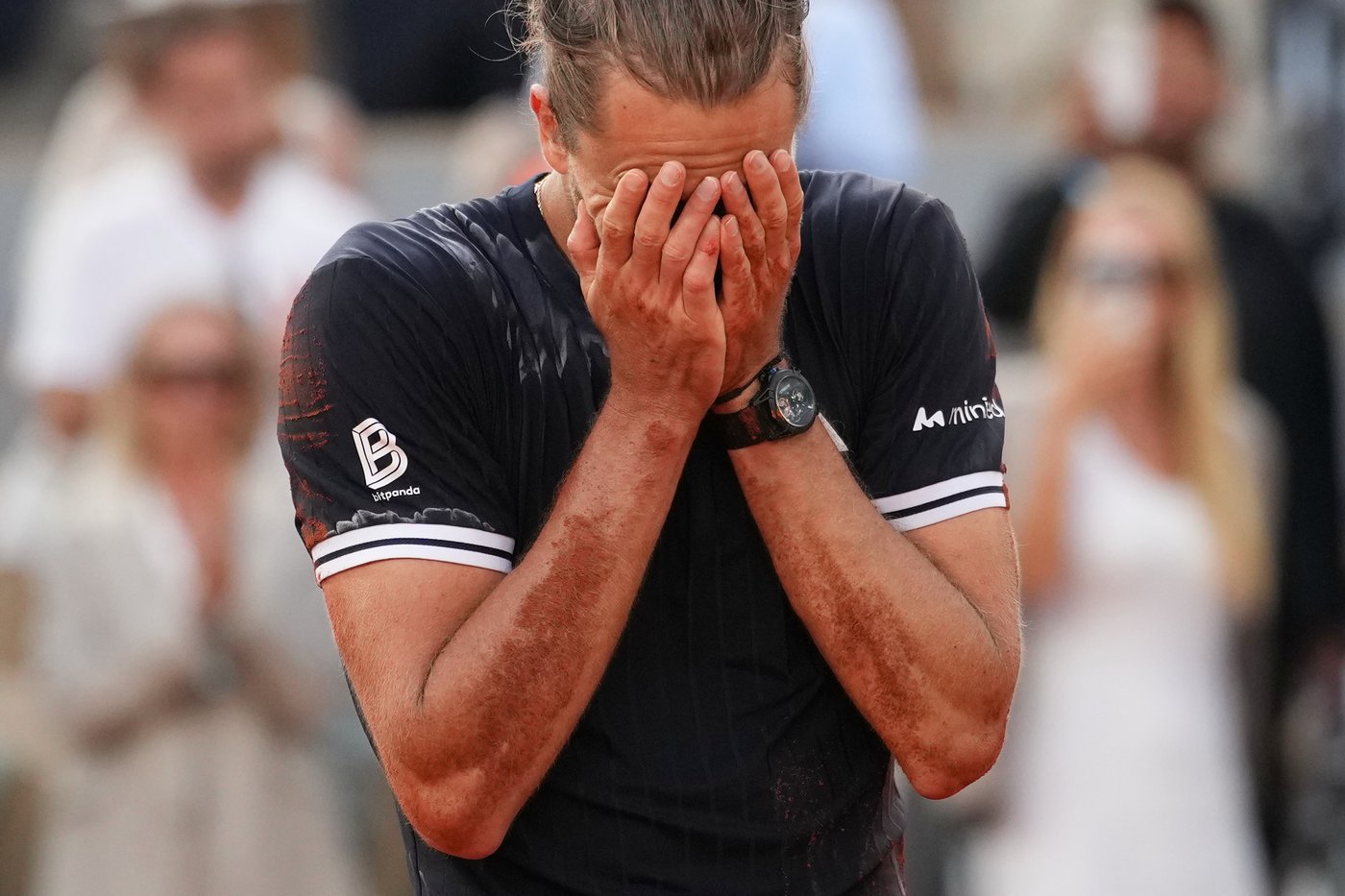 Zverev's French Open triumph receives muted reception in France due to off-court issues | iNFOnews.ca