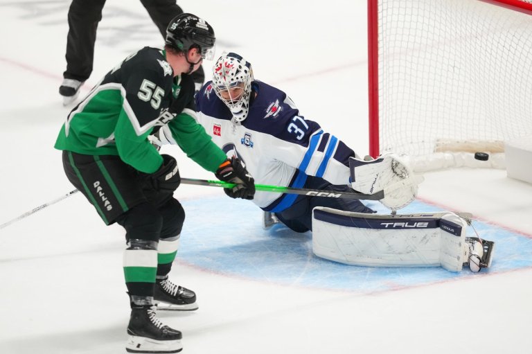 Harley scores in OT as Stars beat Jets 4-3 for fifth straight win | iNFOnews.ca