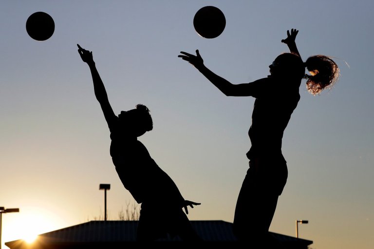 Higher-income families more likely to enroll kids in organized sports, an AP-Ipsos poll finds | iNFOnews.ca