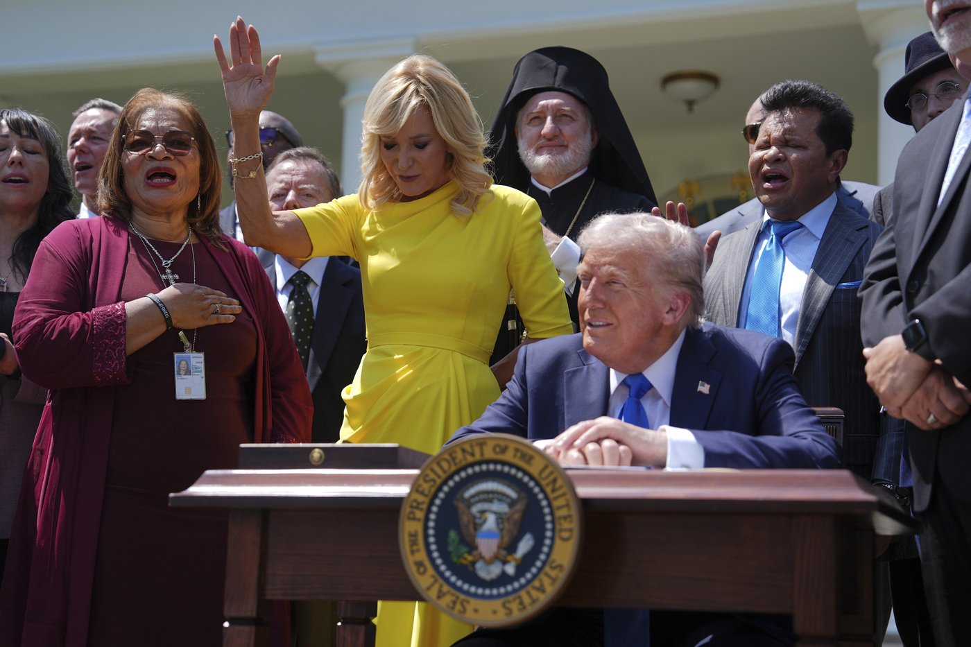 Critics say Trump's religion agenda will benefit conservative Christians the most | iNFOnews.ca Critics say Trump's religion agenda will benefit conservative Christians the most | iNFOnews.ca