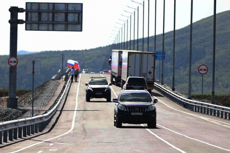 Russia and North Korea open the first road link across shared border | iNFOnews.ca