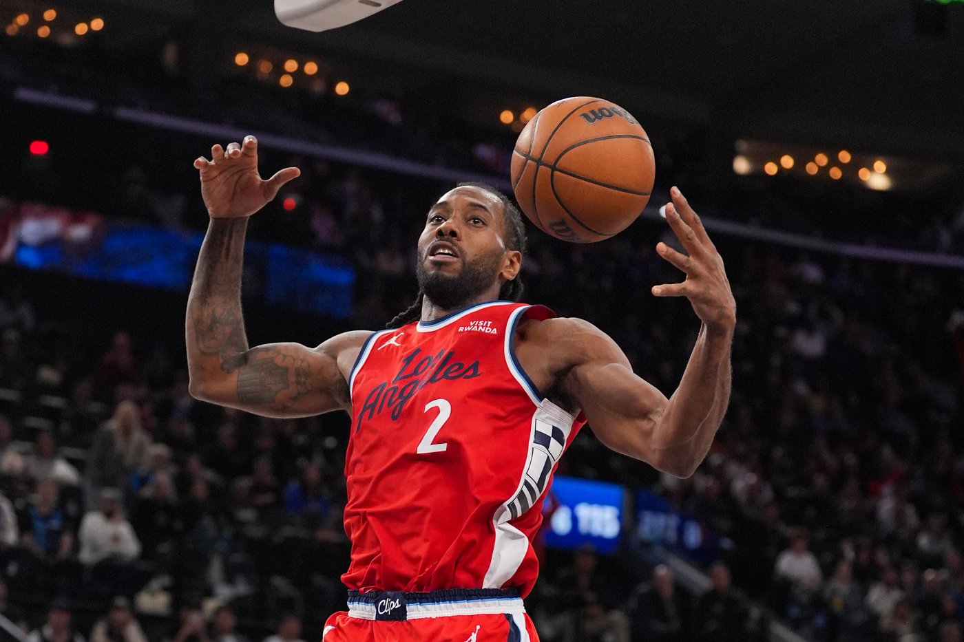 Stephen Curry, LeBron James, Kevin Durant to team up at All-Star Game. Kawhi Leonard added to roster | iNFOnews.ca Stephen Curry, LeBron James, Kevin Durant to team up at All-Star Game. Kawhi Leonard added to roster | iNFOnews.ca