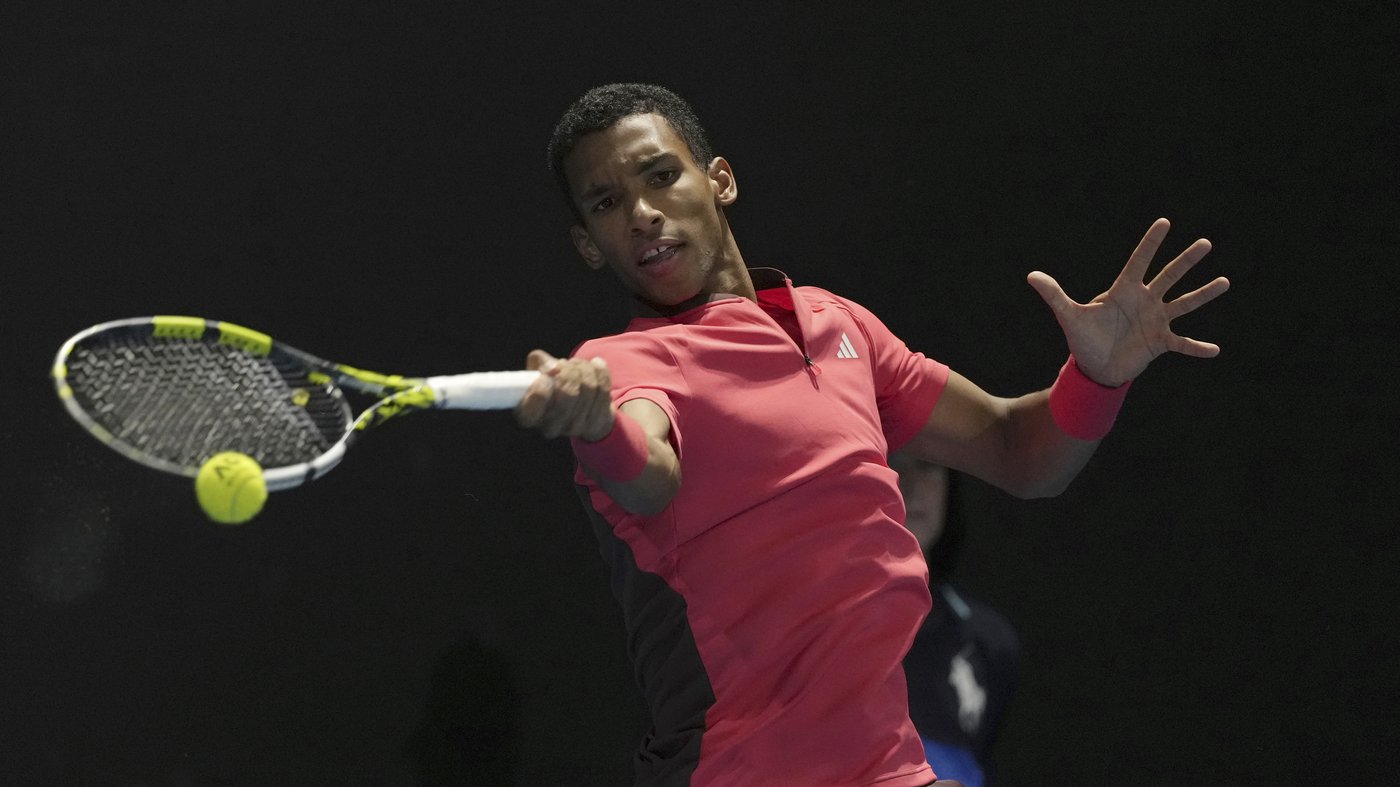 Auger-Aliassime advances to Qatar Open semifinals after Medvedev retires with illness | iNFOnews.ca Auger-Aliassime advances to Qatar Open semifinals after Medvedev retires with illness | iNFOnews.ca