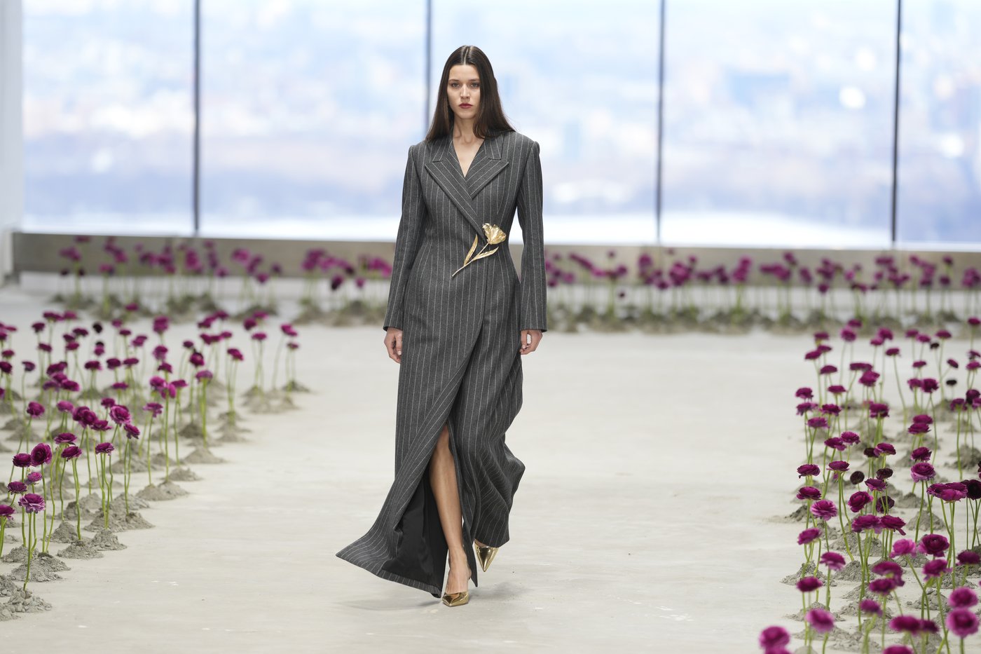 Carolina Herrera debuts new fall looks high above New York City | iNFOnews.ca