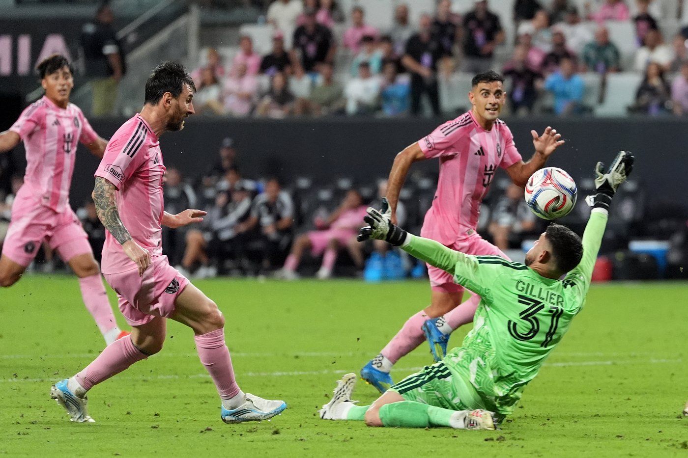 Messi scores four goals to lead Inter Miami to 7-1 romp over CF Montreal | iNFOnews.ca