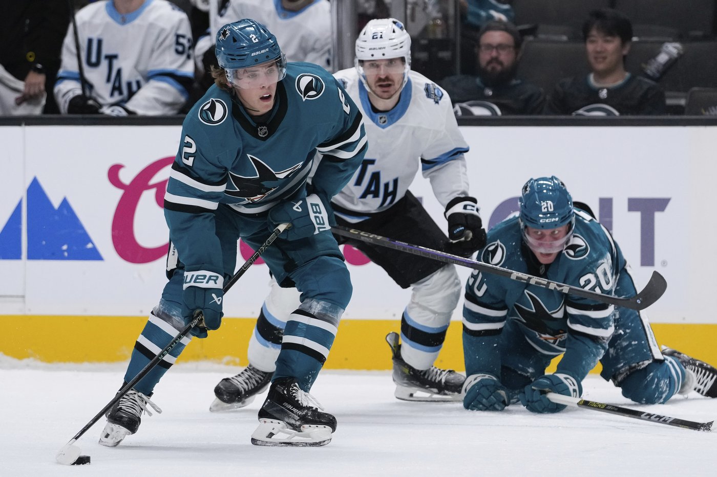 Rookies Celebrini and Smith give Sharks fans a reason to be excited | iNFOnews.ca