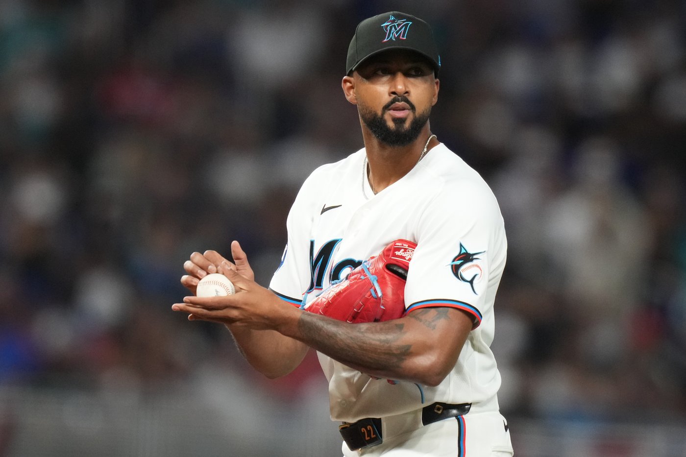 Alcantara shines in his 6th opening day start, leading the Marlins past the Rockies | iNFOnews.ca