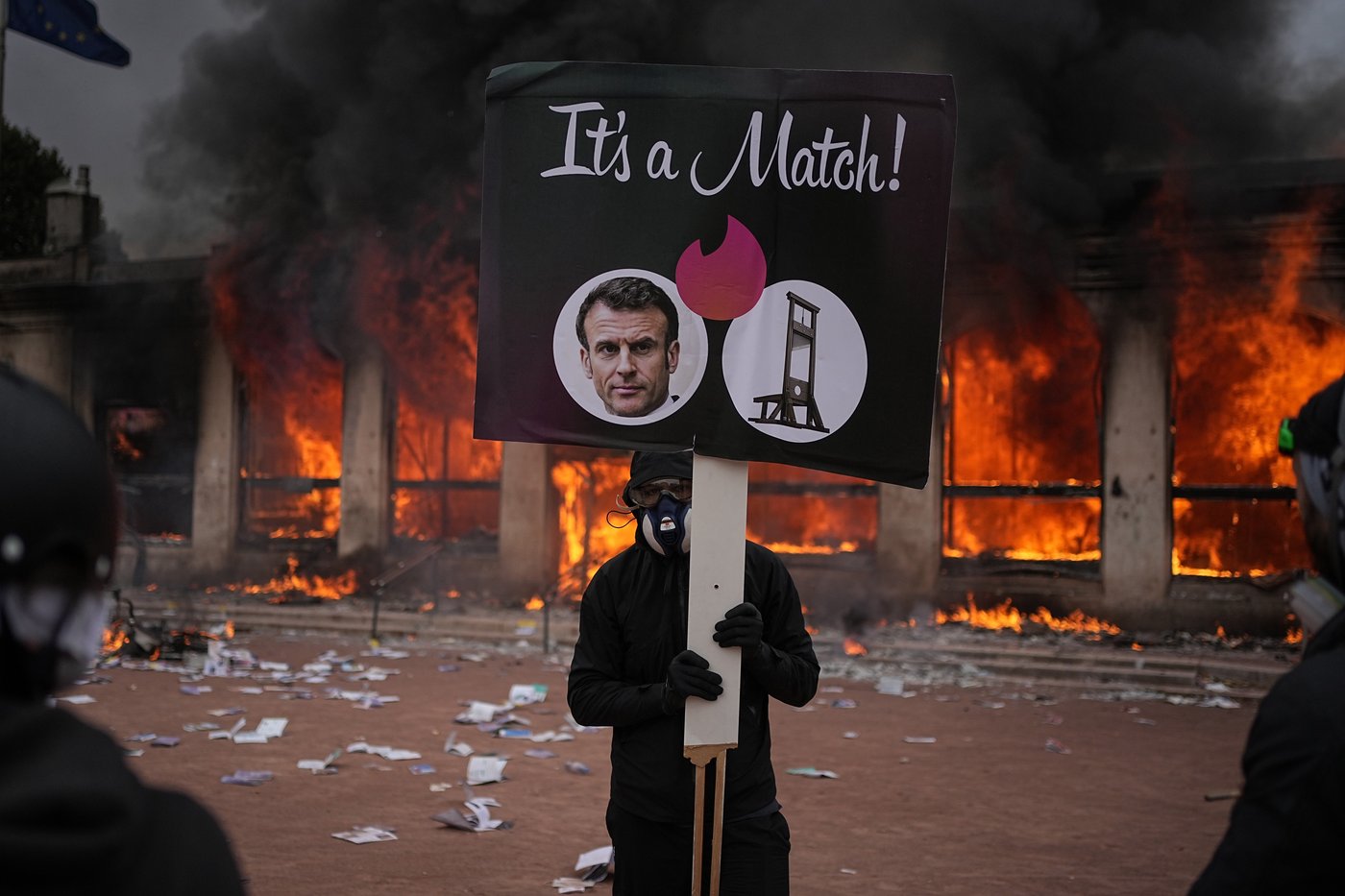French prime minister calls for limited curfews to curb rioting and looting | iNFOnews.ca French prime minister calls for limited curfews to curb rioting and looting | iNFOnews.ca