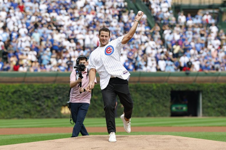 Anthony Rizzo retires with the Chicago Cubs, nearly catches home run in Wrigley bleachers | iNFOnews.ca