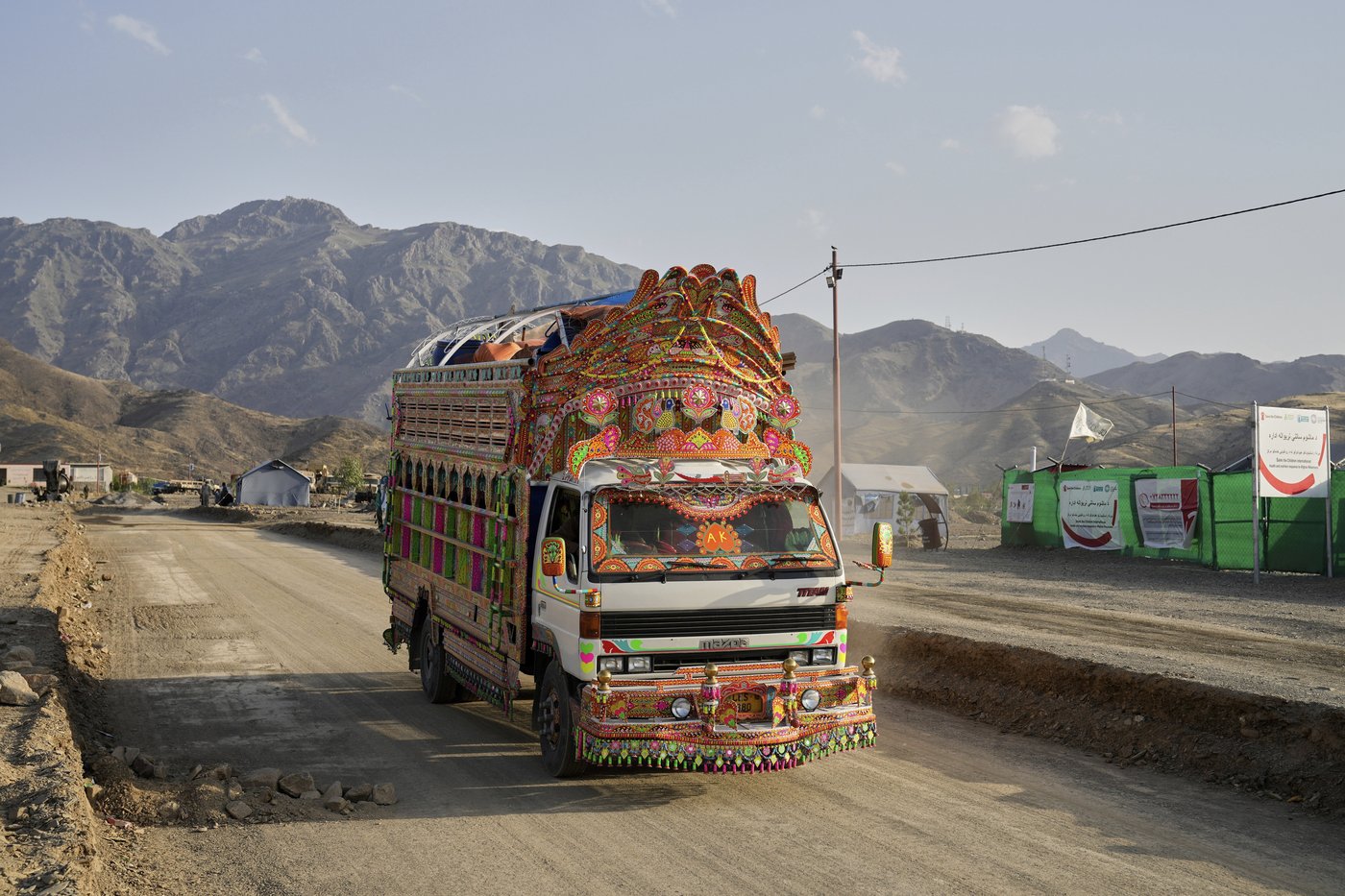 45 minutes to pack up a lifetime as Pakistan's foreigner crackdown sends Afghans scrambling | iNFOnews.ca