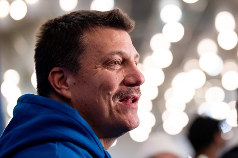 PWHL's Vancouver Goldeneyes gather for first-ever training camp | iNFOnews.ca