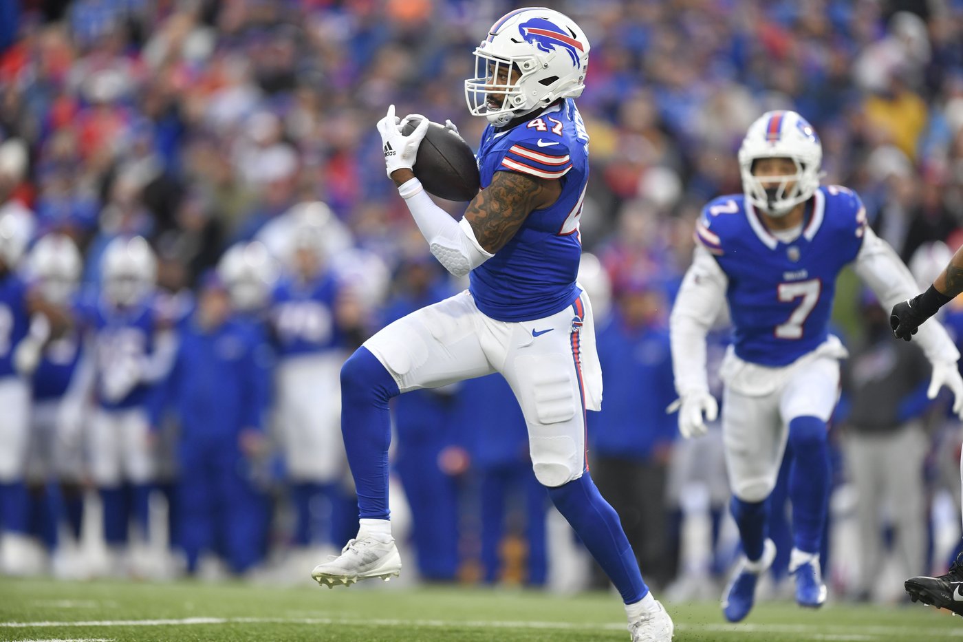 Bills clinch the AFC's No. 2 seed with a 40-14 rout of the undisciplined Jets | iNFOnews.ca Bills clinch the AFC's No. 2 seed with a 40-14 rout of the undisciplined Jets | iNFOnews.ca
