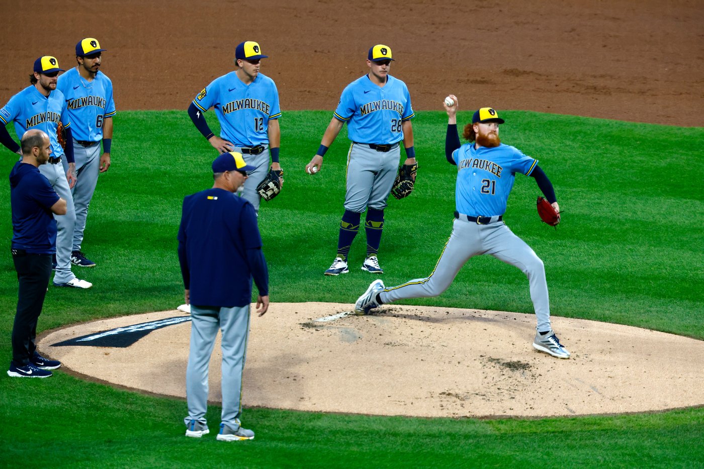 Brewers starter Dustin May hit by line drive and leaves game after 1 pitch against Mets | iNFOnews.ca