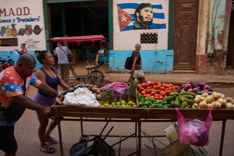 Cuba marks Fidel Castro’s 100th birthday as his shadow still shapes a nation in crisis | iNFOnews.ca