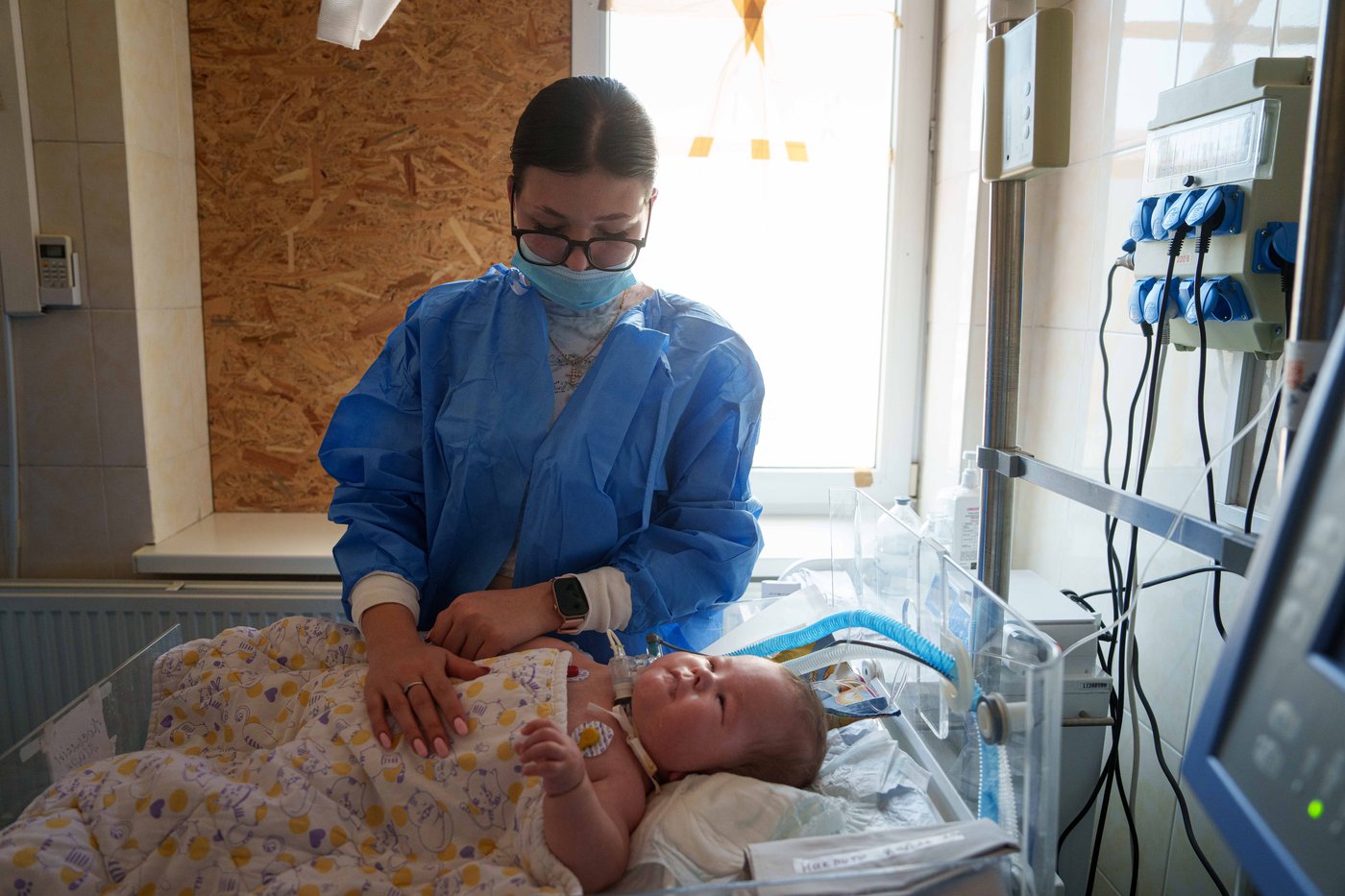 Ukrainian mothers see a rising number of complications with their pregnancies, in photos | iNFOnews.ca