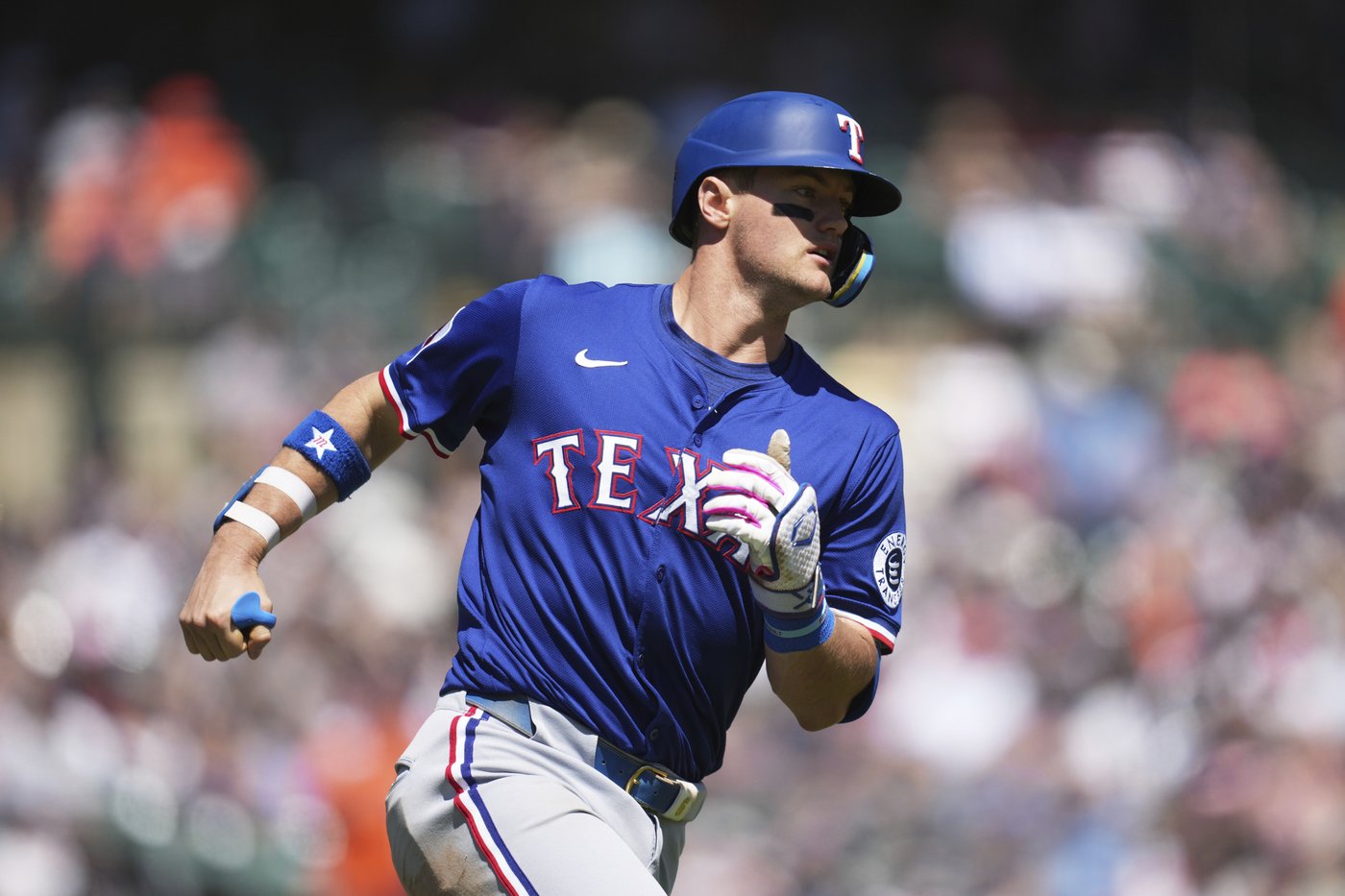 Rangers' Josh Jung hits 2-run homer for mom while facing brother Jace on Mother's Day | iNFOnews.ca Rangers' Josh Jung hits 2-run homer for mom while facing brother Jace on Mother's Day | iNFOnews.ca