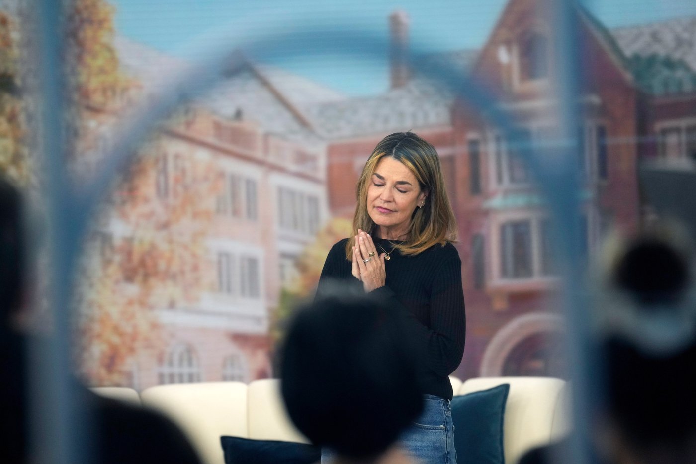 Savannah Guthrie makes offscreen visit to 'Today' show, first since her mother went missing | iNFOnews.ca