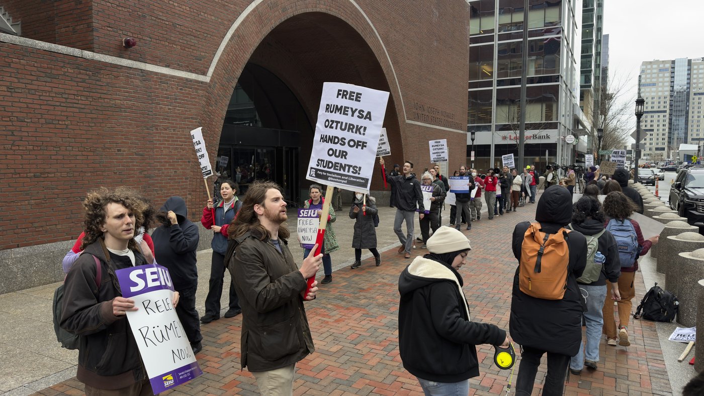 Appeals court pauses Tufts student's transfer to Vermont in immigration detention case | iNFOnews.ca