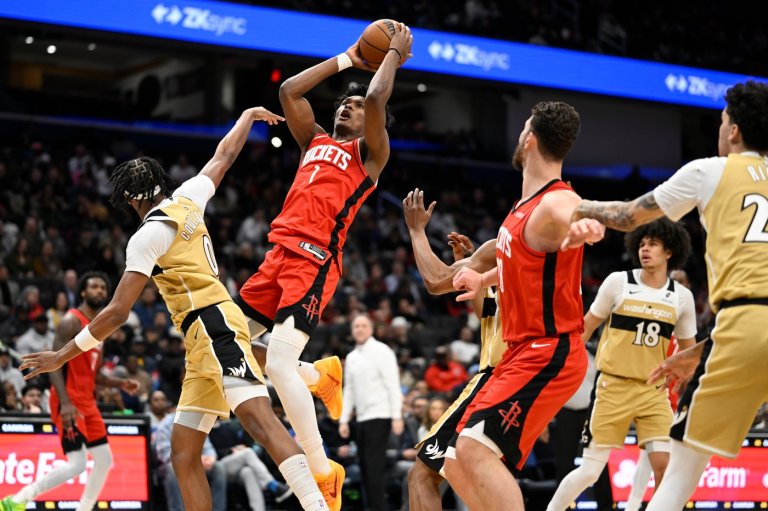 Rockets beat the Wizards 123-118 after Trae Young gets ejected for leaving the bench | iNFOnews.ca