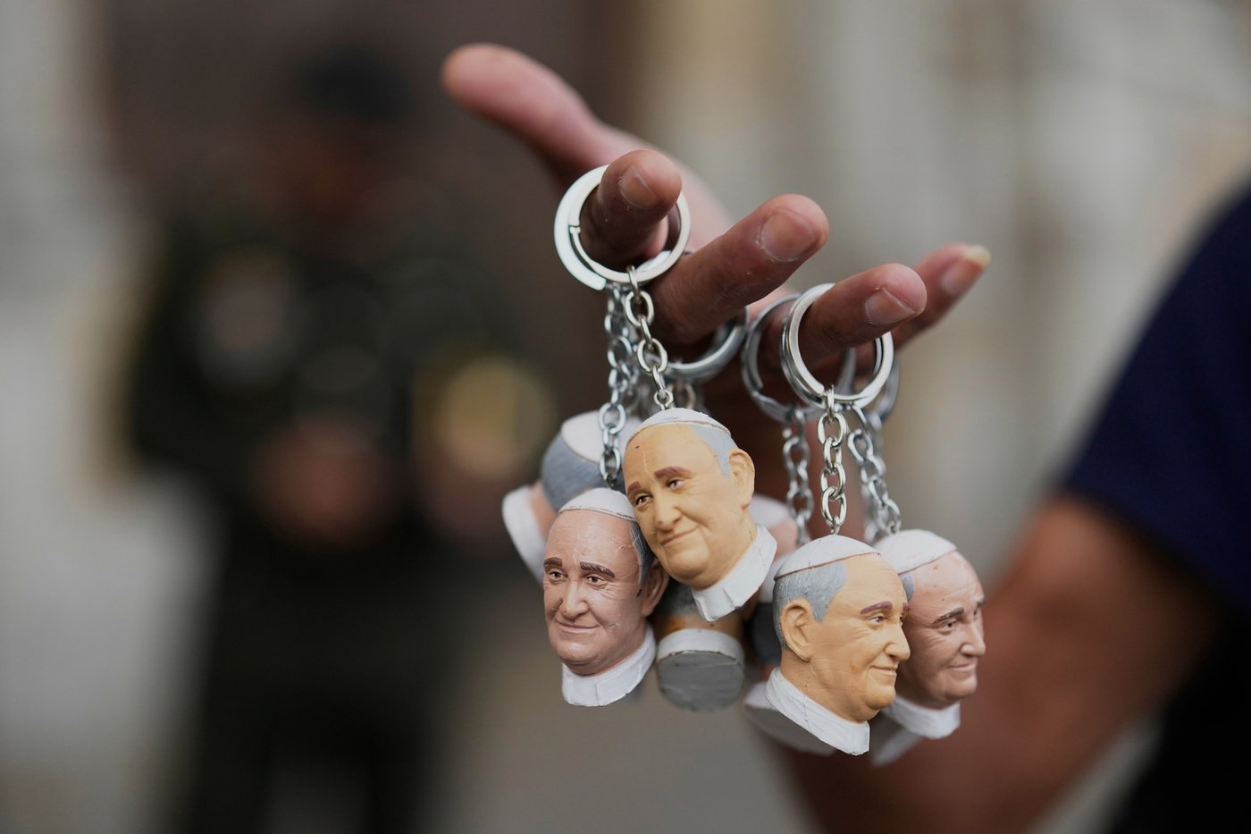 PHOTO COLLECTION: Depictions of Pope Francis | iNFOnews.ca