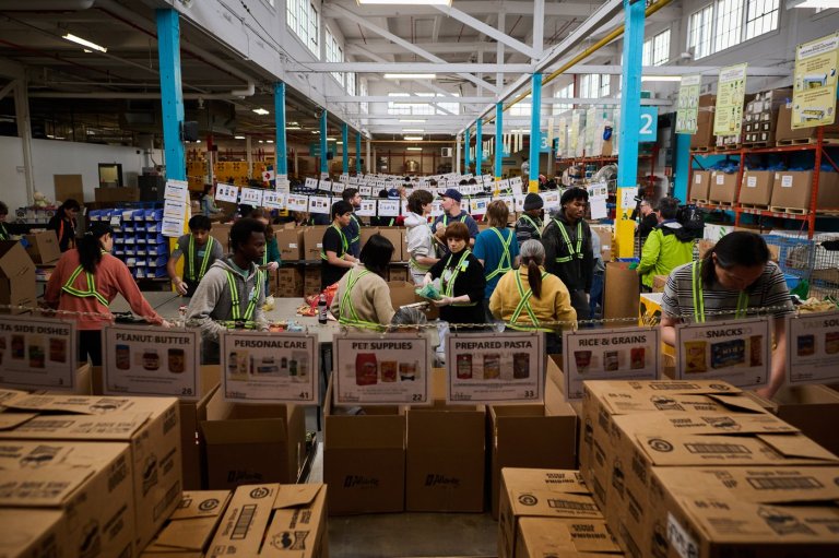 Iran war the latest crisis affecting food banks as usage in Toronto hits record high | iNFOnews.ca