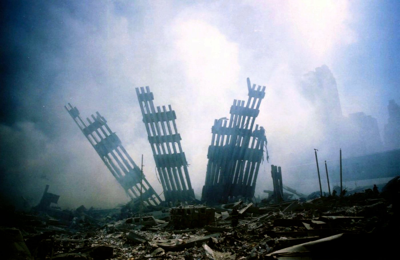 25 Years Later: Defining photos of 9/11 still endure | iNFOnews.ca
