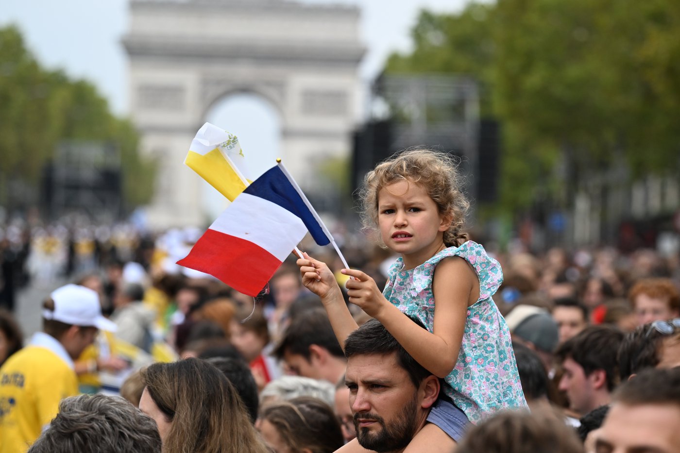 Pope Leo XIV's outdoor Mass in Paris: the eye-popping numbers | iNFOnews.ca