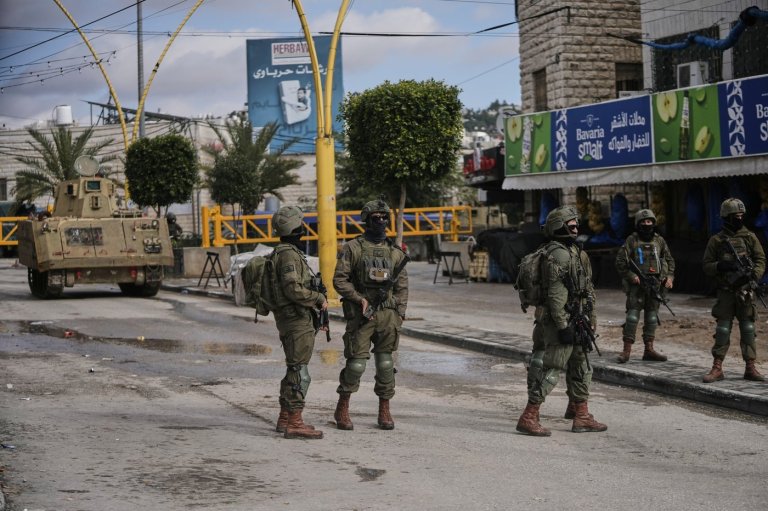 Israeli crews begin bulldozing headquarters of UN agency for Palestinian refugees in east Jerusalem | iNFOnews.ca