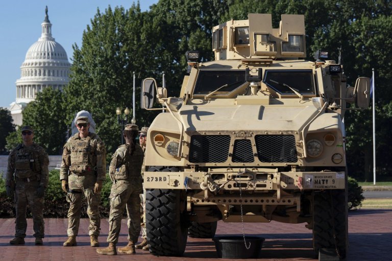 DC National Guard troops have orders extended through December, official says | iNFOnews.ca