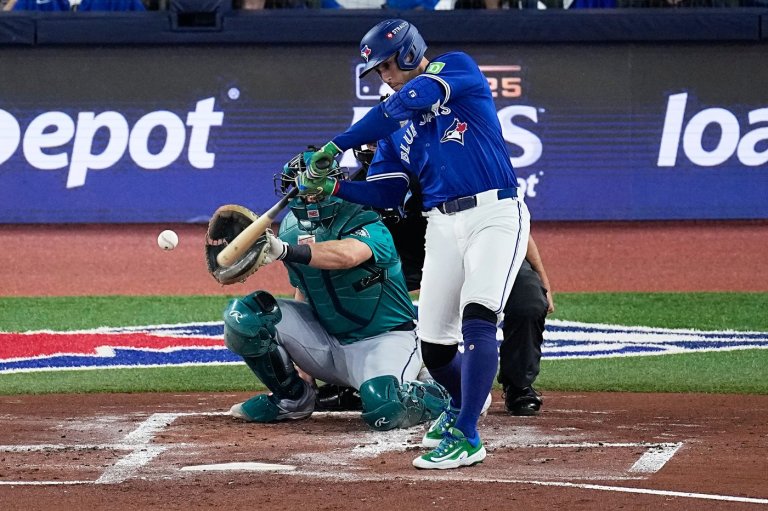 George Springer hits 21st postseason homer, passes Derek Jeter and is 5th on career list | iNFOnews.ca