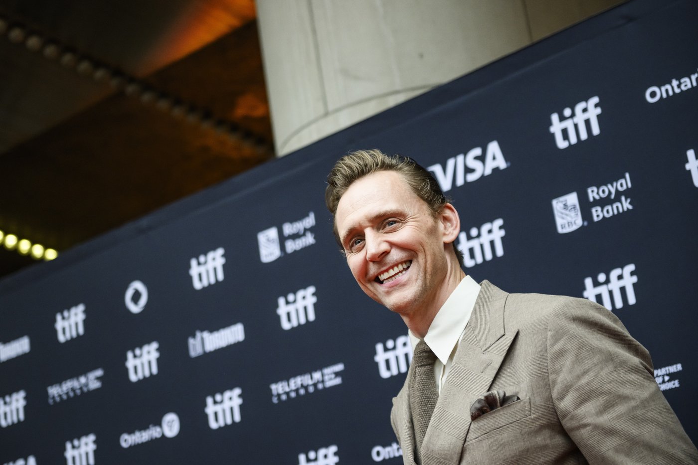Actors Tom Hiddleston and Aimee Lou Wood scheduled to walk TIFF red carpet | iNFOnews.ca Actors Tom Hiddleston and Aimee Lou Wood scheduled to walk TIFF red carpet | iNFOnews.ca