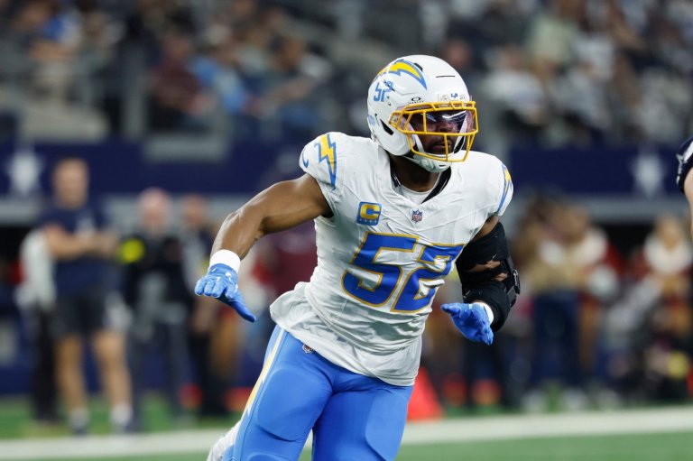 Star edge rusher Khalil Mack agrees to $18 million, 1-year deal with the Chargers, AP source says | iNFOnews.ca