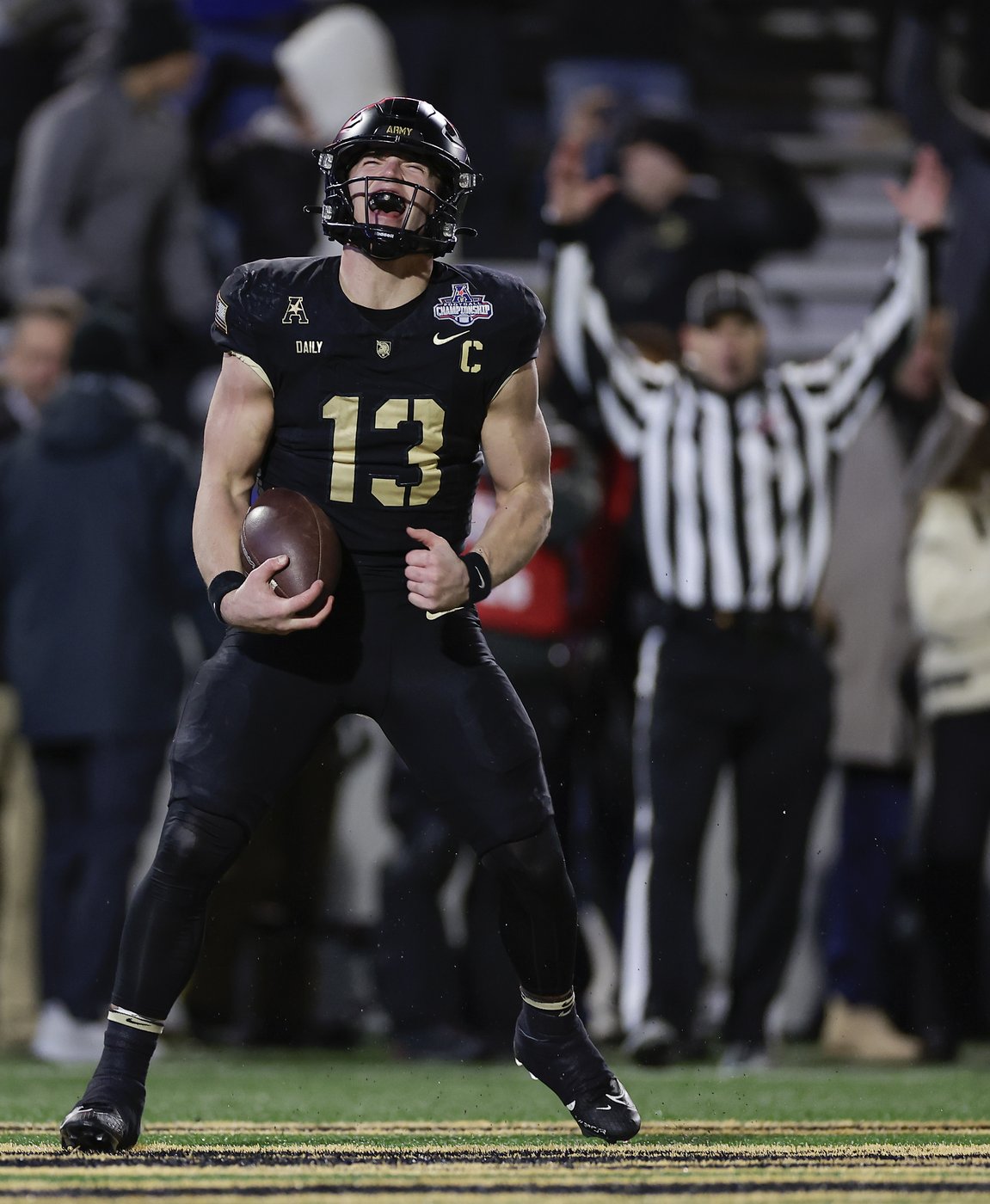 No. 24 Army wins AAC championship in first attempt as Daily runs for 4 TDs in 35-14 win over Tulane | iNFOnews.ca