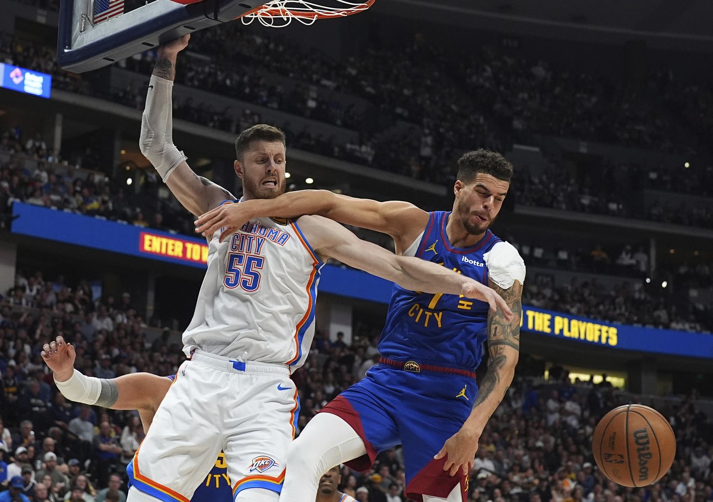 Michael Porter Jr. coming up big for the Nuggets as he plays through pain of sprained left shoulder | iNFOnews.ca