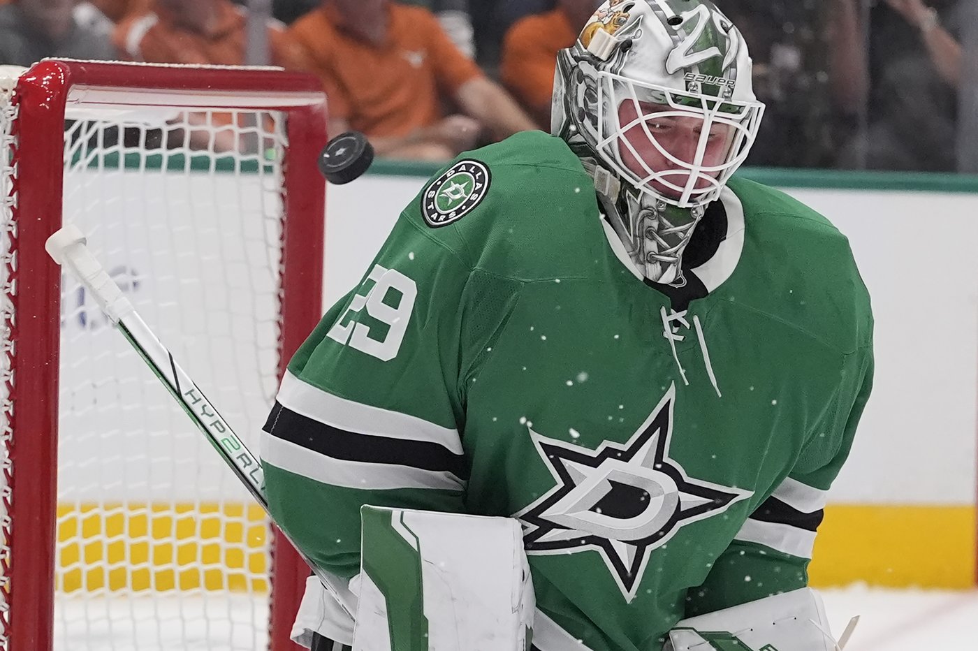 Dallas Stars sign goalie Jake Oettinger to an 8-year, $66 million extension | iNFOnews.ca