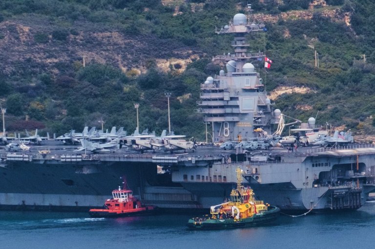Trump orders the Navy to return to an older system of launching jets off aircraft carriers | iNFOnews.ca