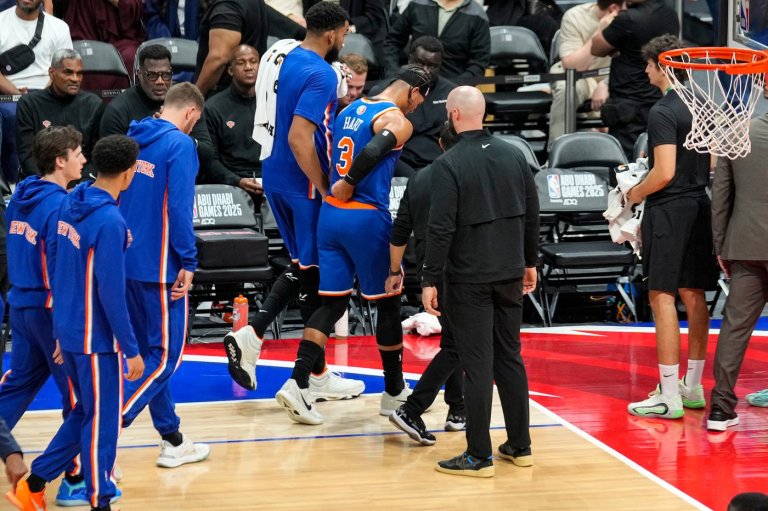 Josh Hart ejected from Knicks' preseason game after slipping to court and throwing ball | iNFOnews.ca