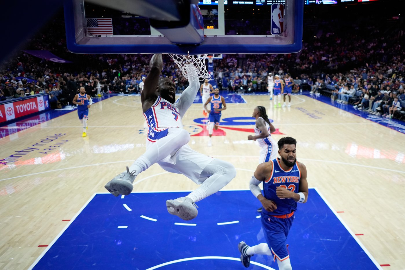 Jaylen Brown fenced, boxed, surfed and skydived in the summer. His biggest adventure awaits | iNFOnews.ca Jaylen Brown fenced, boxed, surfed and skydived in the summer. His biggest adventure awaits | iNFOnews.ca