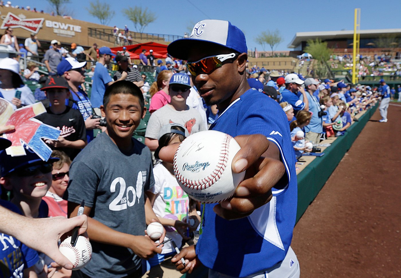 Terrance Gore, a speedy outfielder who played for three World Series champions, has died | iNFOnews.ca