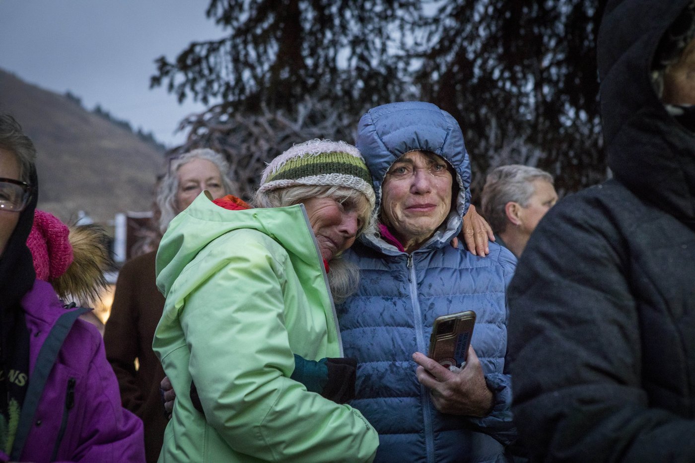 Vigil held for Grizzly No. 399, the beloved Grand Teton bear who was killed by a vehicle | iNFOnews.ca