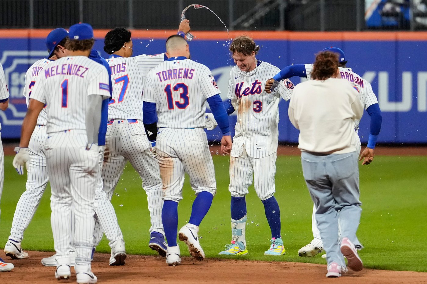 Benge walk-off single in 10th gives Mets 3-2 win over Tigers, atones for earlier misplay | iNFOnews.ca Benge walk-off single in 10th gives Mets 3-2 win over Tigers, atones for earlier misplay | iNFOnews.ca