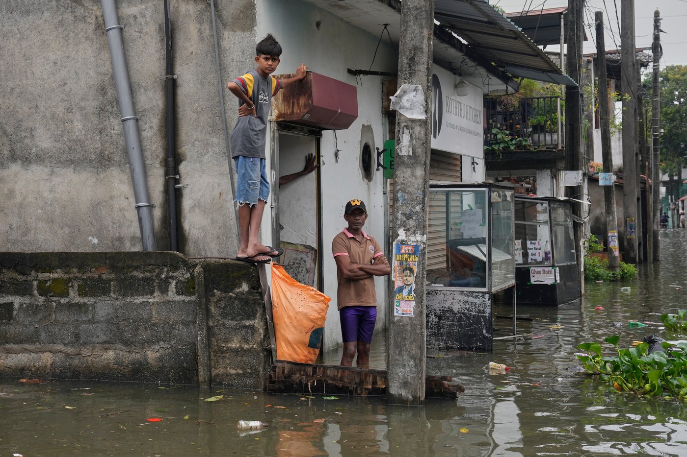 Death toll from floods and mudslides in Sri Lanka rises to 132, with 176 people still missing | iNFOnews.ca Death toll from floods and mudslides in Sri Lanka rises to 132, with 176 people still missing | iNFOnews.ca