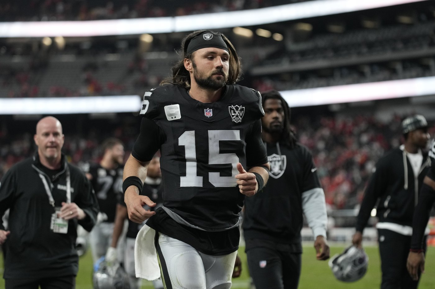 Pierce lacks confidence in Raiders offense as he searches for physical identity | iNFOnews.ca Pierce lacks confidence in Raiders offense as he searches for physical identity | iNFOnews.ca